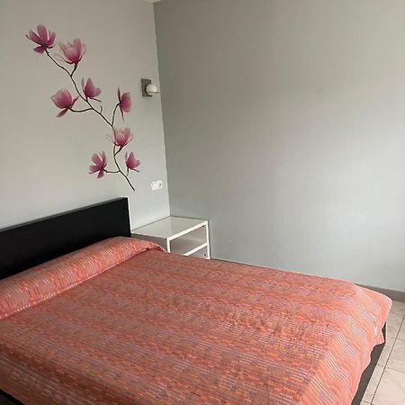הואסקה Hostal - Restaurante Asador Esperanza מראה חיצוני תמונה