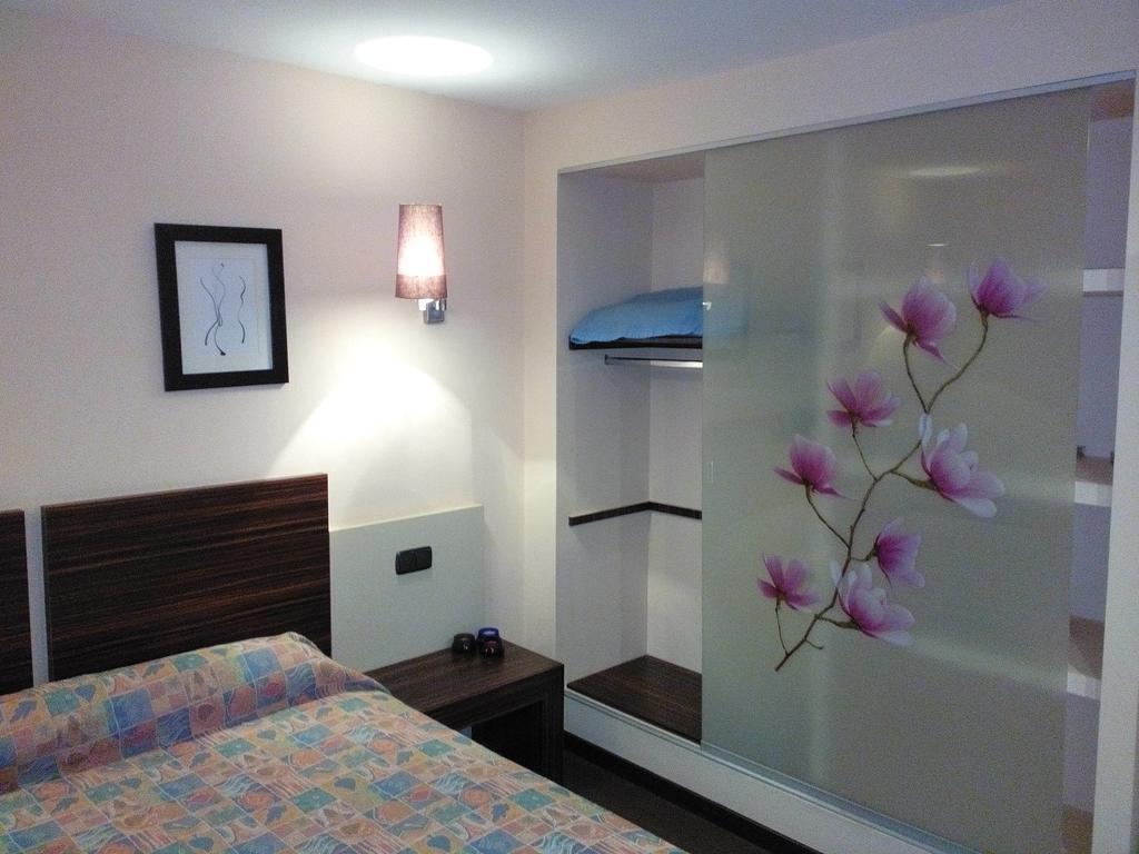 הואסקה Hostal - Restaurante Asador Esperanza חדר תמונה