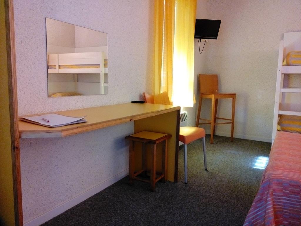 הואסקה Hostal - Restaurante Asador Esperanza חדר תמונה