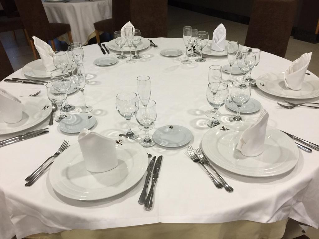 הואסקה Hostal - Restaurante Asador Esperanza חדר תמונה
