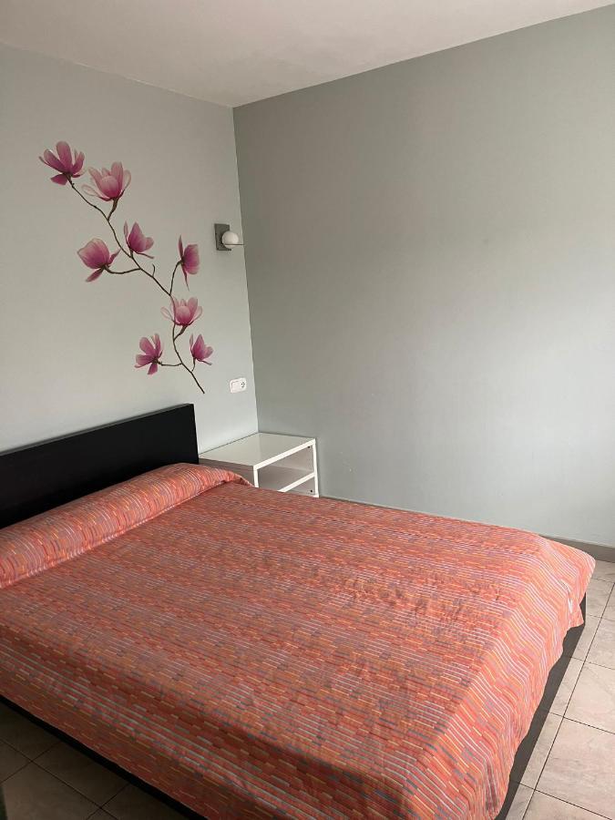 הואסקה Hostal - Restaurante Asador Esperanza מראה חיצוני תמונה
