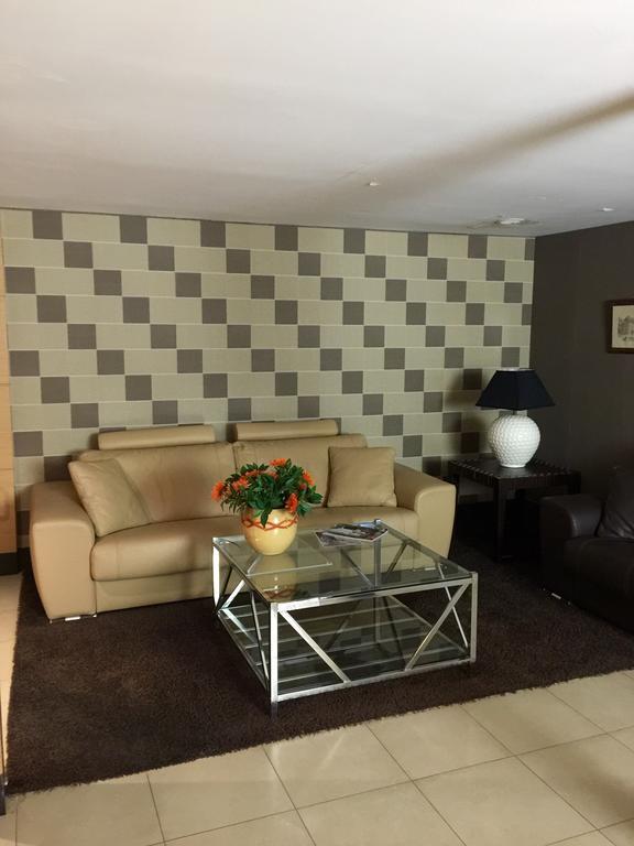 הואסקה Hostal - Restaurante Asador Esperanza מראה חיצוני תמונה
